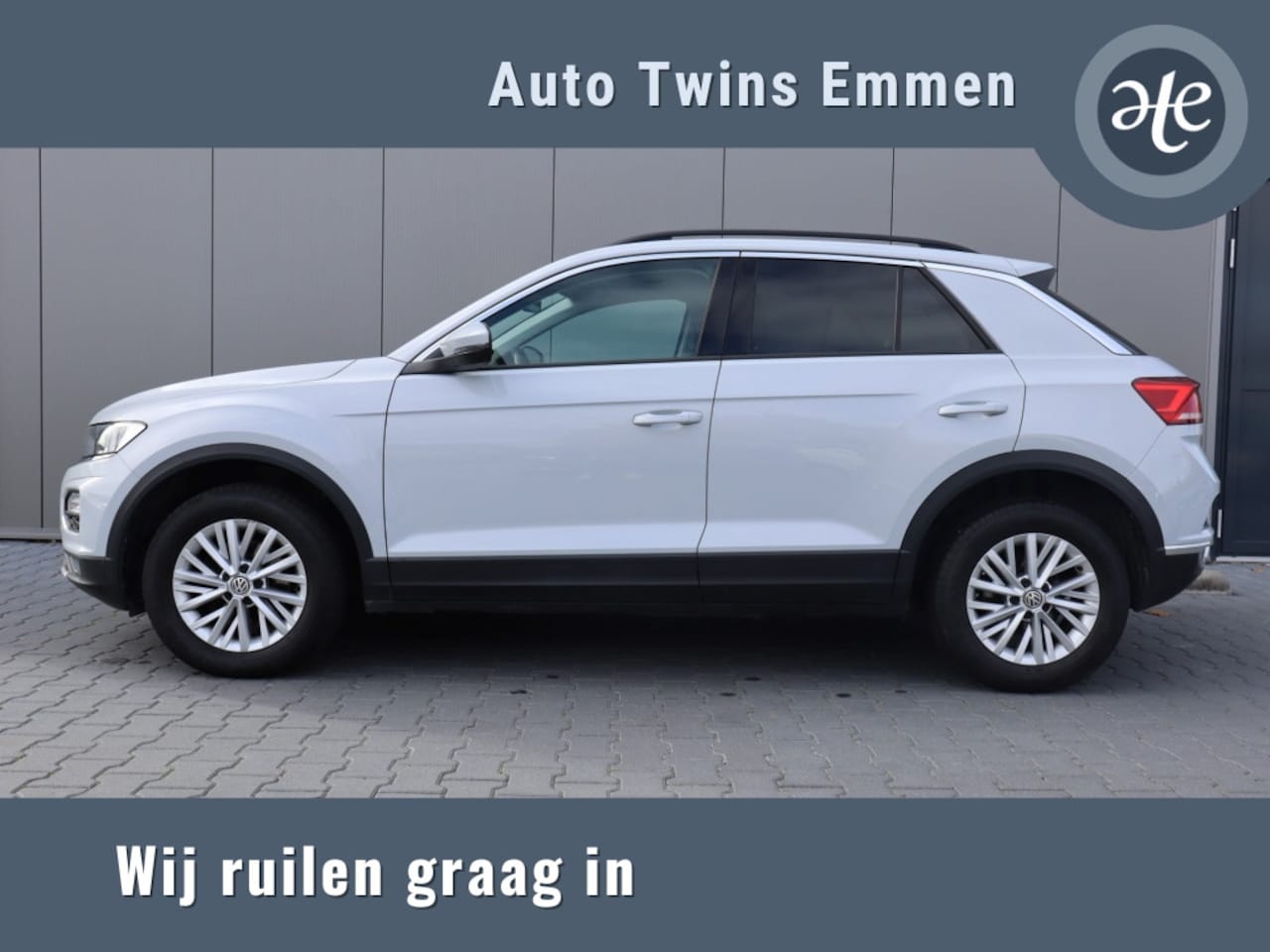 Volkswagen T-Roc - 1.5 TSI Style | Apple Android | Led | Trekhaak | PDC | Nav - AutoWereld.nl