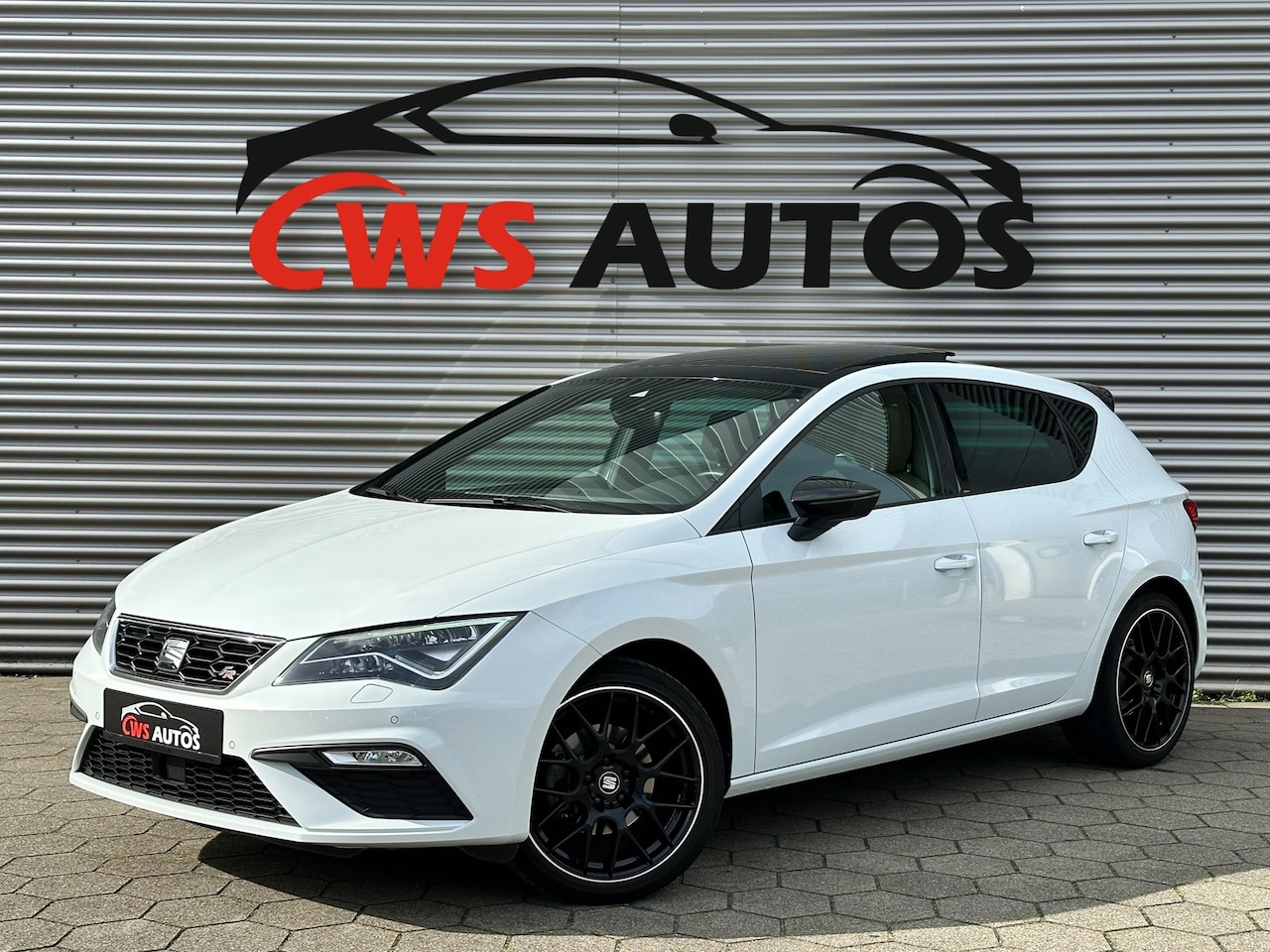 Seat Leon - 1.4 EcoTSI FR PANNO VIRTUAL LEER ZWARTE HEMEL LANE ACC CAMERA - AutoWereld.nl