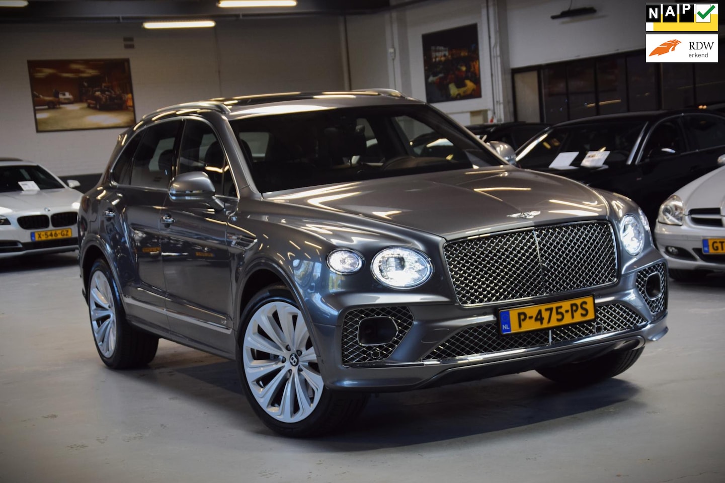 Bentley Bentayga - 4.0 V8 Navi|Leder|Massage|Org.NL|Dealer Onderhouden|Nw.Model|ACC|Nwp.325000 - AutoWereld.nl