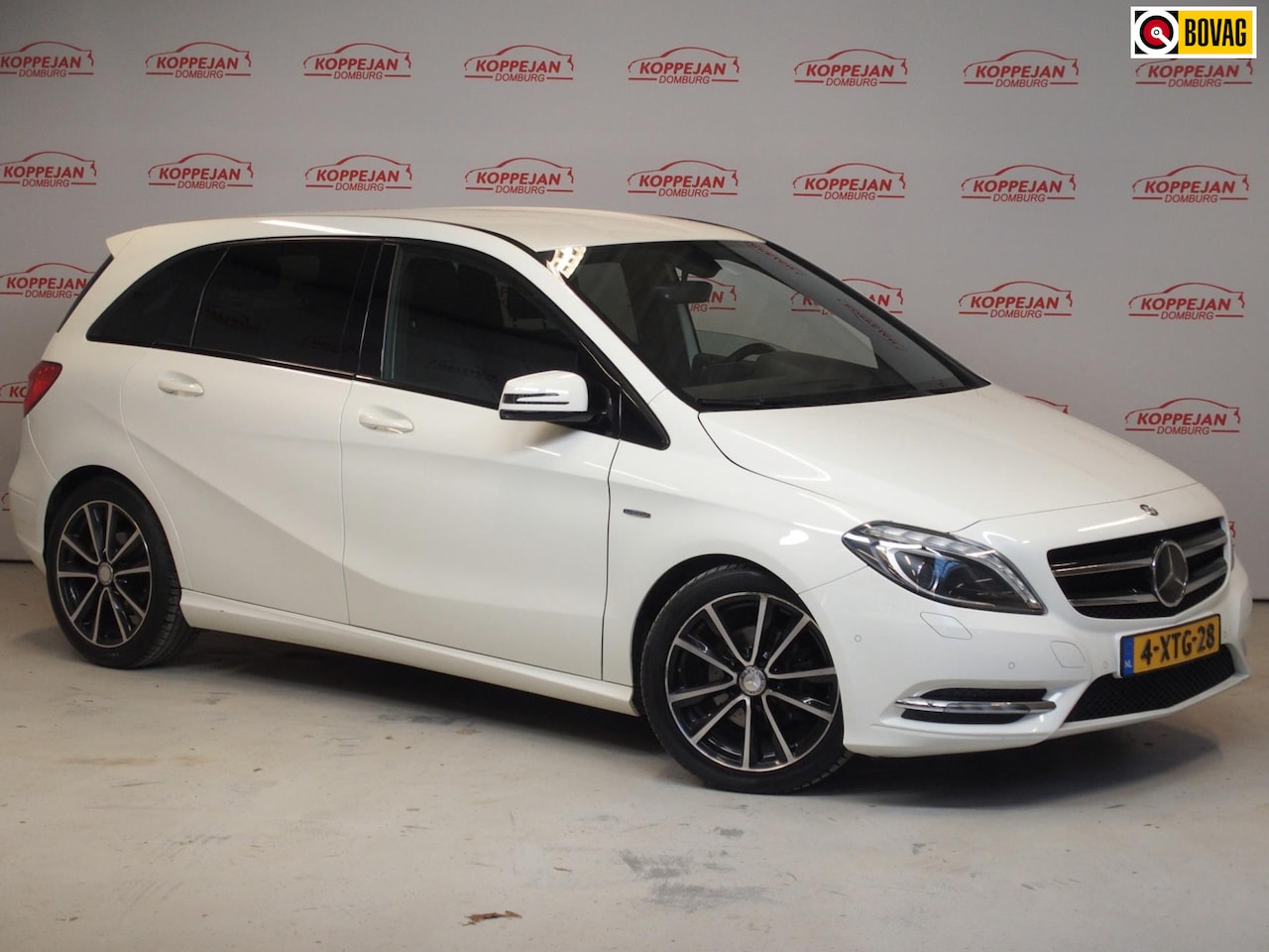 Mercedes-Benz B-klasse - 180 Nl auto, Sport,Autom.Navi.Xenon - AutoWereld.nl