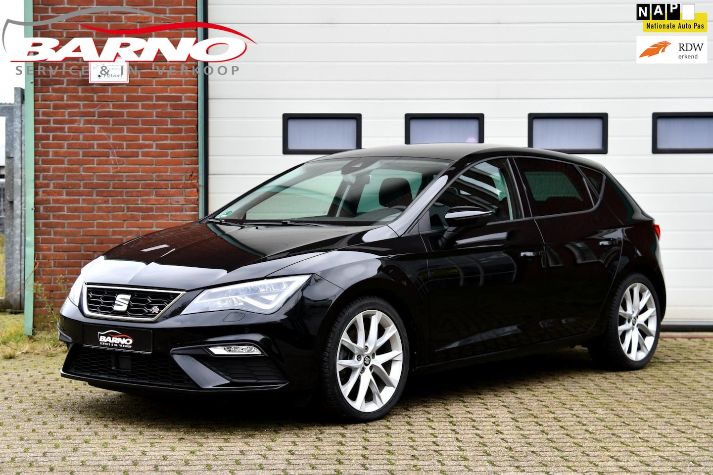 Seat Leon - 1.5 TSI FR 150PK DSG-F1 Keyless|Virtual Dash|Camera - AutoWereld.nl