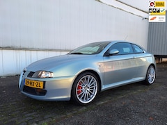 Alfa Romeo GT - 3.2 V6 Distinctive met nieuwe distributie