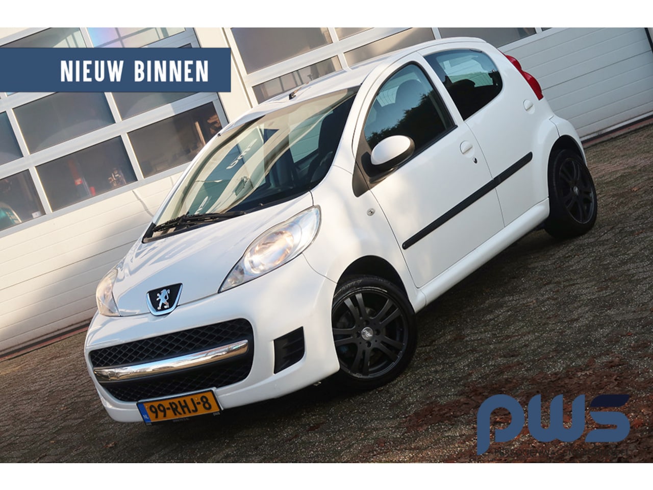 Peugeot 107 - 1.0-12V XS Airco / 5drs. / NL auto / LMV / Elek. ramen / apk 4-2025 - AutoWereld.nl