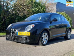 Alfa Romeo MiTo - 0.9 TwinAir Distinctive Leder*Cuise*Clima*NAP*Parkeersensoren*11-10-2025 APK*2e eigenaar