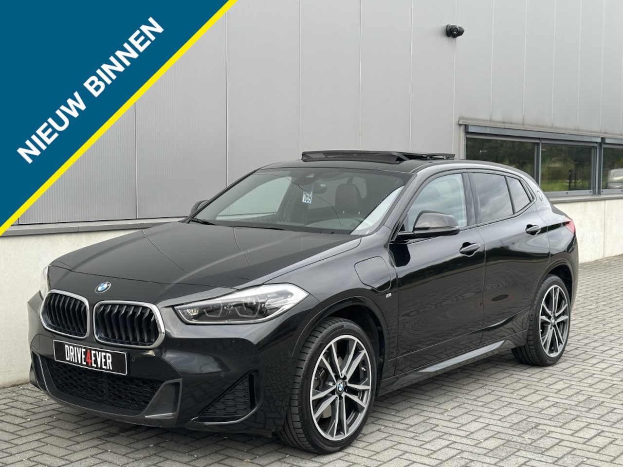 BMW X2 - xDrive25e M PACK FULL PANO NAVI CR CONTROL ECC SPORTVELGEN - AutoWereld.nl