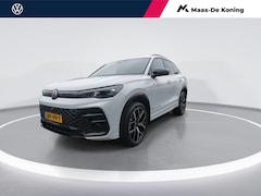 Volkswagen Tiguan - 1.5 eHybrid R-Line Edition Style Interieur Pakket l Black Style Pakket l Assistance Plus P