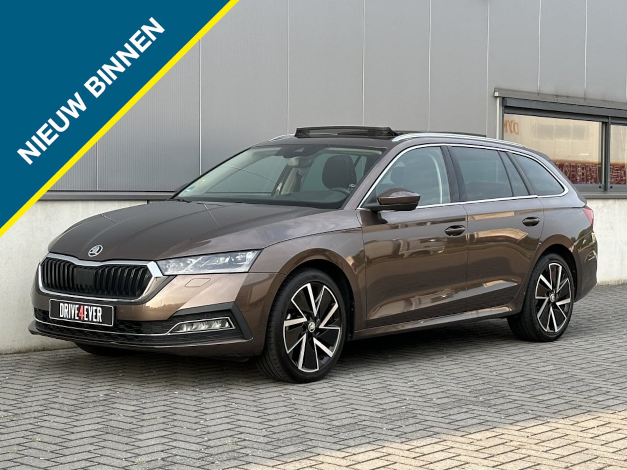 Skoda Octavia Combi - 1.0 e-TSI Sport Bns 2021 FULL PANO ACC ECC CLIMATE BLINDSPOT NAV - AutoWereld.nl