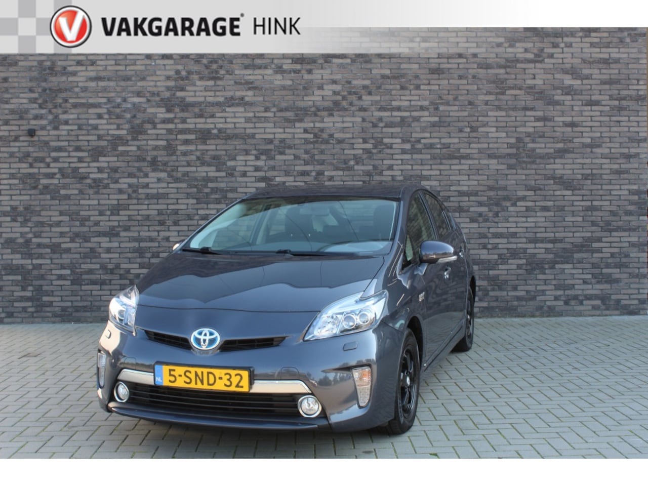 Toyota Prius - 1.8  Plug-in Dynamic Business 1.8 Plug-in Dynamic Business - AutoWereld.nl