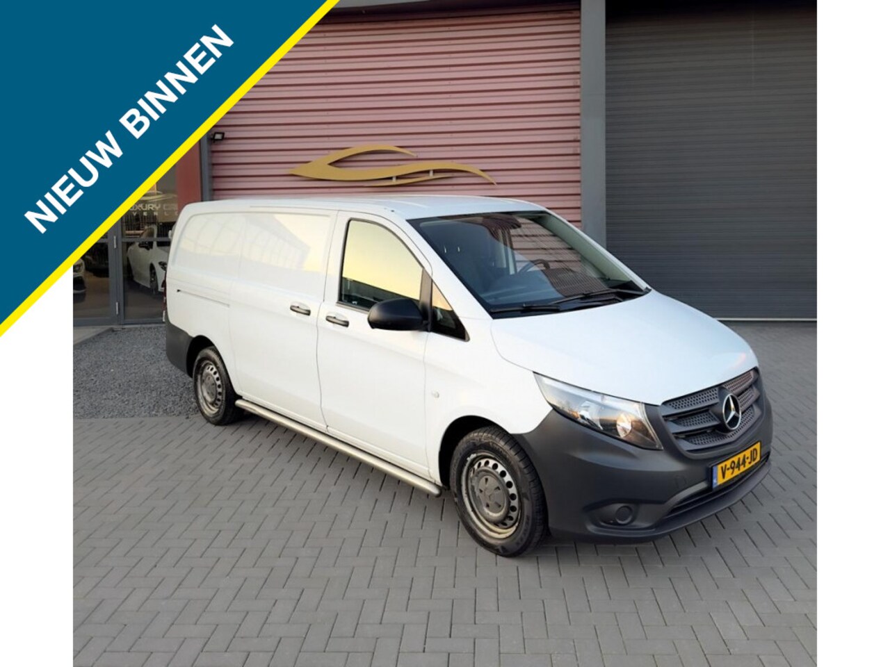 Mercedes-Benz Vito - 111 CDI L. Bestelau. - AutoWereld.nl