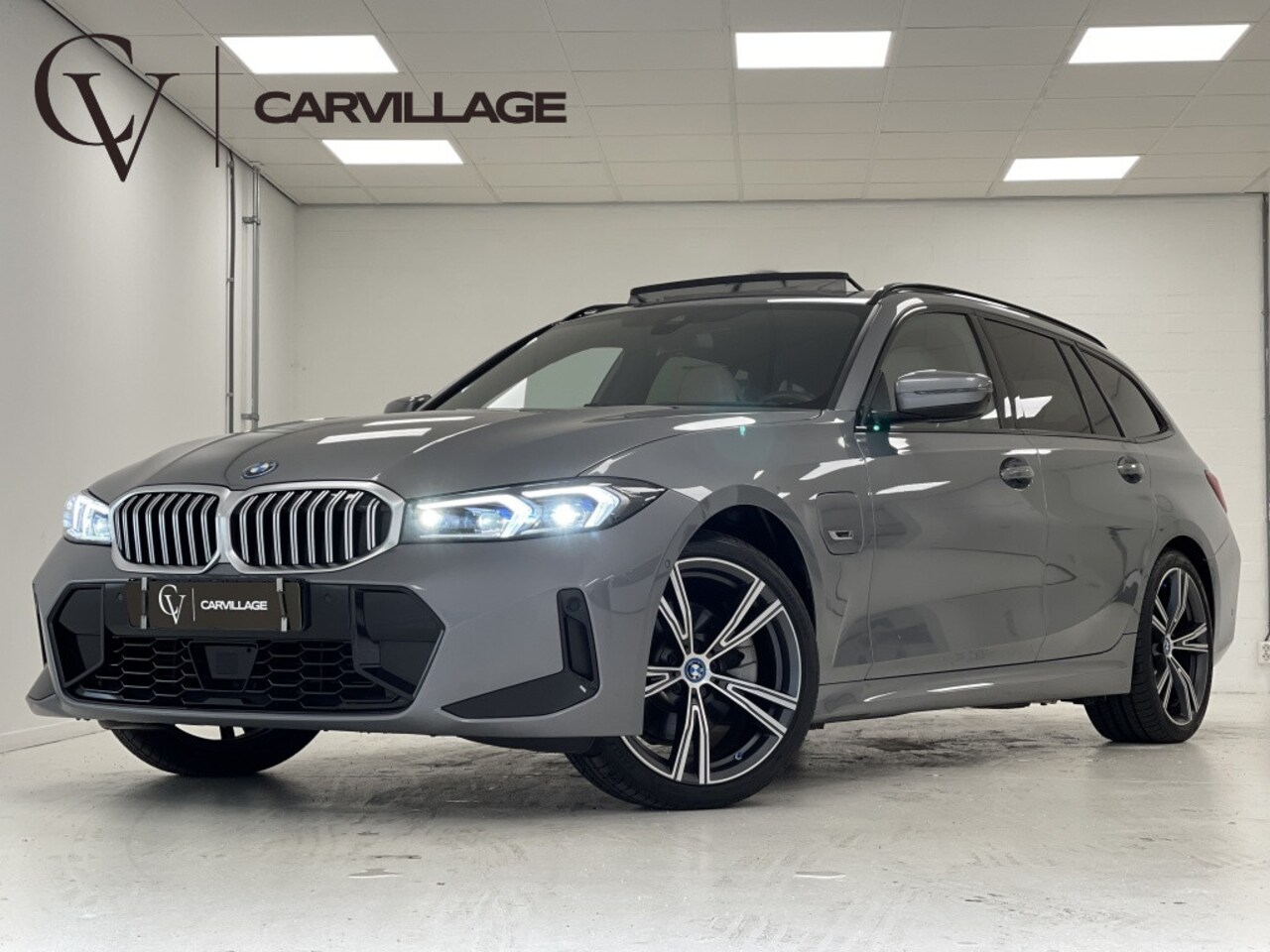 BMW 3-serie Touring - 330e M-Sport | Adaptief CC | Harman/Kardon | Panoramadak | - AutoWereld.nl