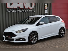 Ford Focus - 2.0 EcoB. ST-2 250PK Navi/Xenon/Leer/18'' inch