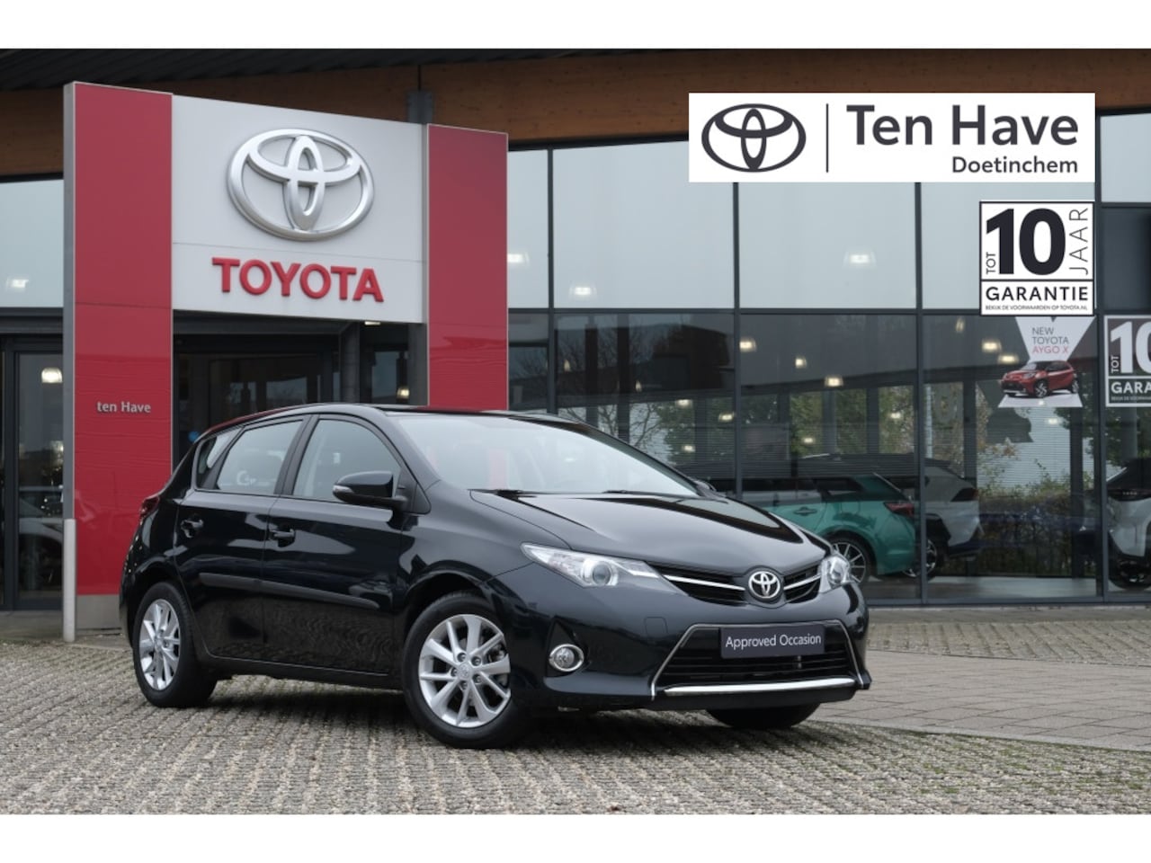 Toyota Auris - 5-deurs 1.6 VVT-i 132PK NOW | Airco | Trekhaak | Trekgewicht 130 - AutoWereld.nl