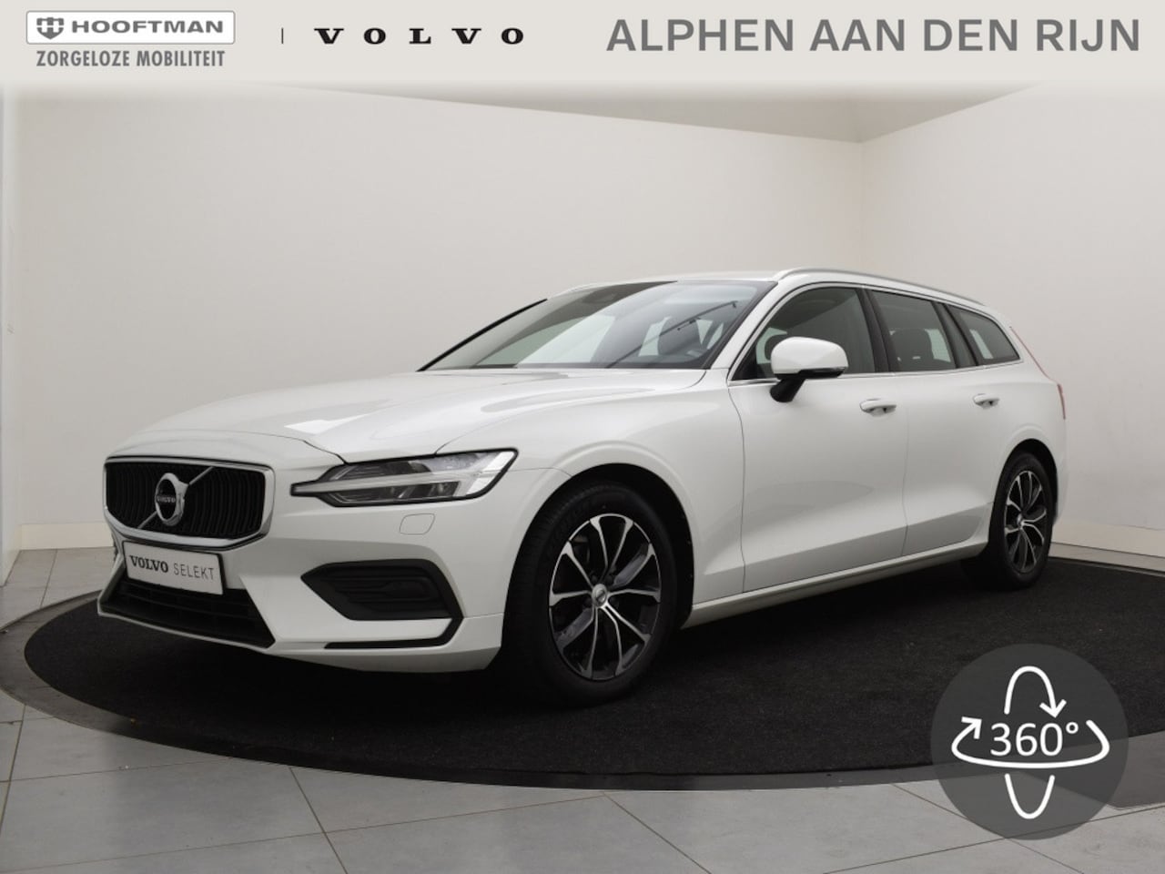 Volvo V60 - T4 AUT(8) MOMENTUM PRO NAVI BLUETOOTH 17INCH STOELVERWARMING - AutoWereld.nl