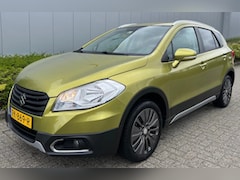 Suzuki SX4 S-Cross - 1.6 Exclusive 2013 PANO CLIMA TREKHAAK KEYLESS