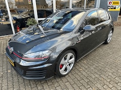 Volkswagen Golf - 2.0 TSI GTI