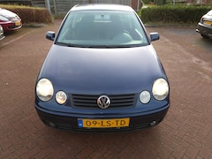 Volkswagen Polo - 1.4-16V Sportline