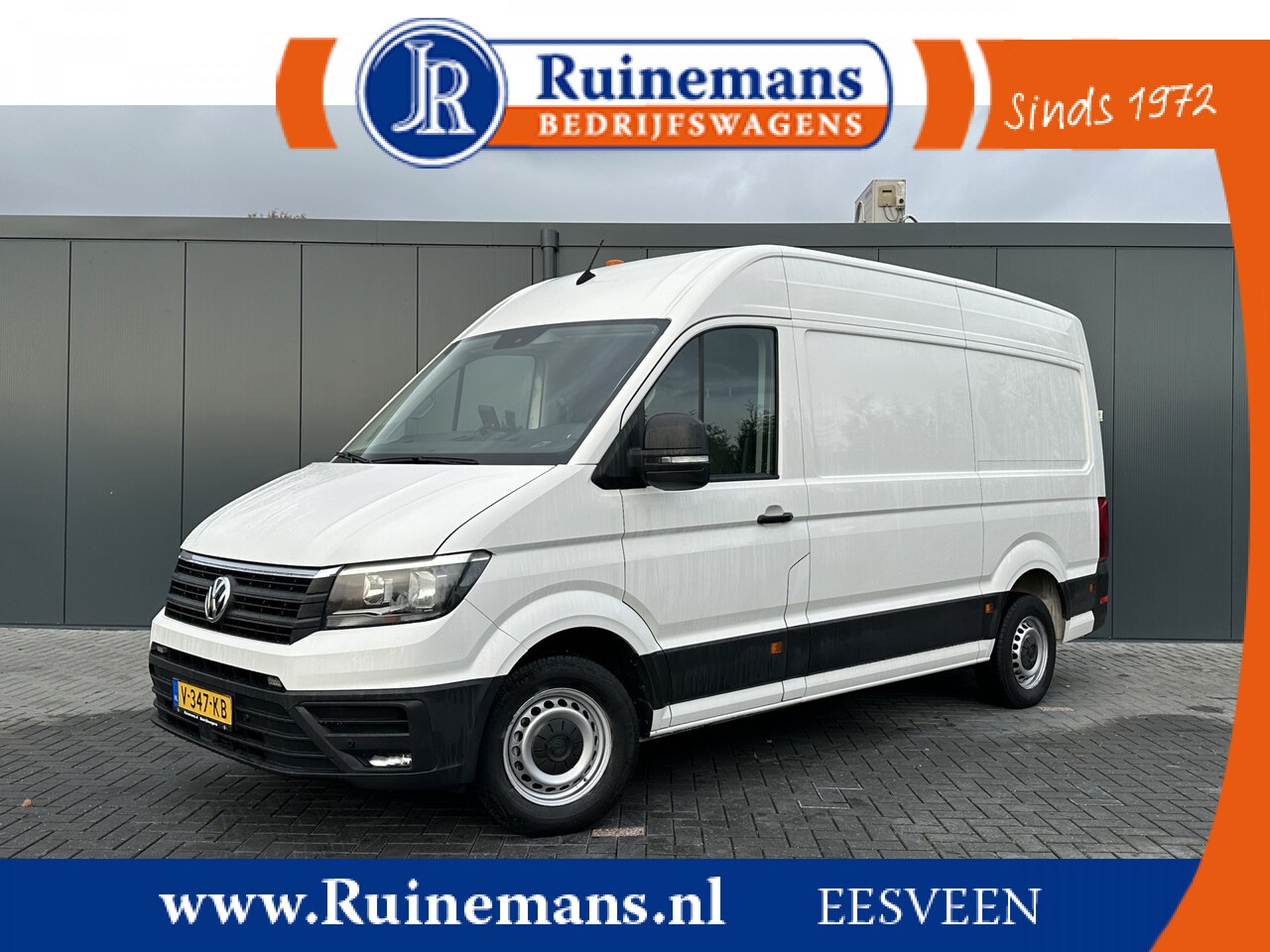 Volkswagen Crafter - 2.0 TDI 177 PK / DSG AUTOMAAT / L3H3 / 3.000 KG AHG / TREKHAAK / CAMERA / CRUISE / AIRCO - AutoWereld.nl