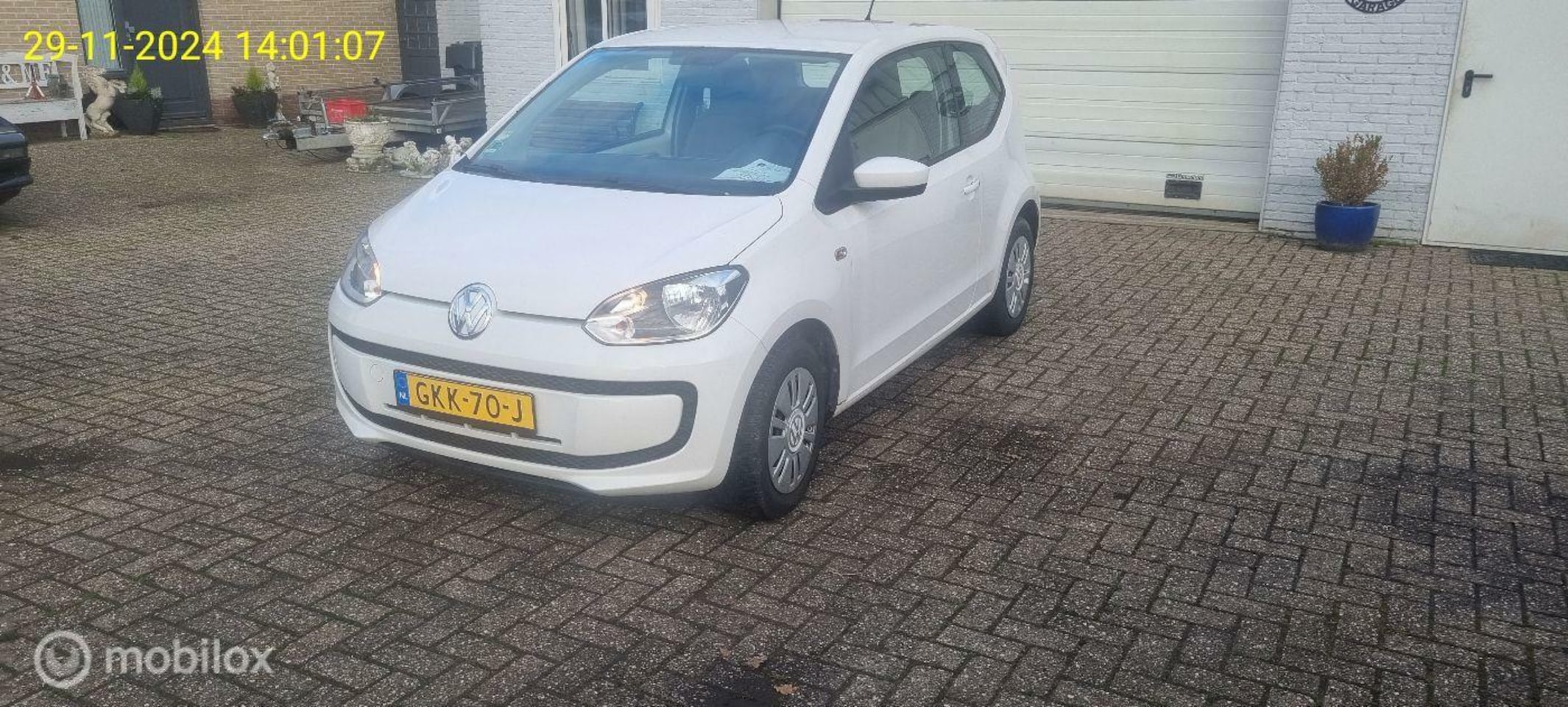 Volkswagen Up! - 1.0 take up BlueMotion nwe apk airco radio/cd - AutoWereld.nl