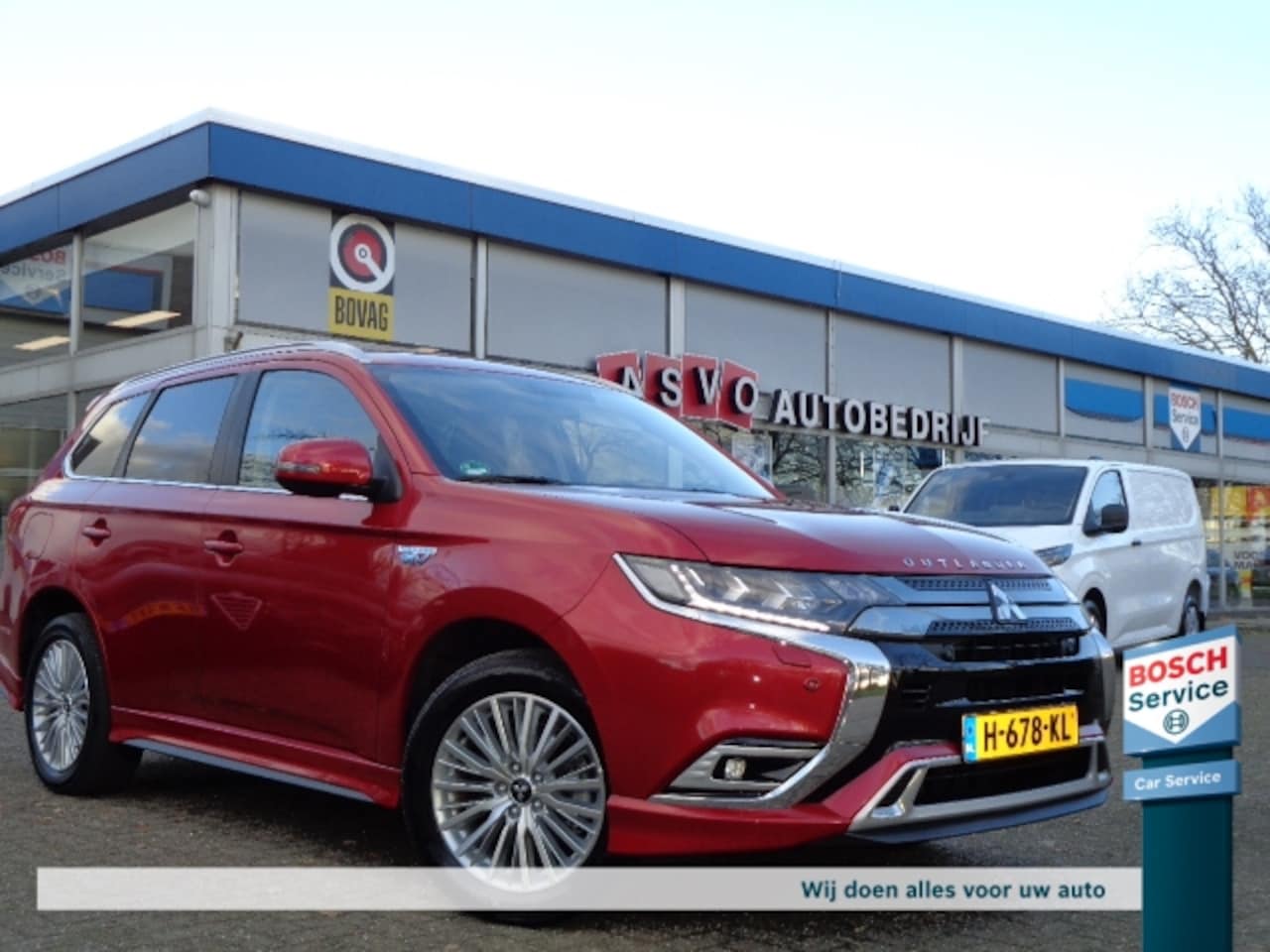 Mitsubishi Outlander - 2.4 DOHC PHEV 240pk 4WD Intense+ NL-auto Trekhaak - AutoWereld.nl