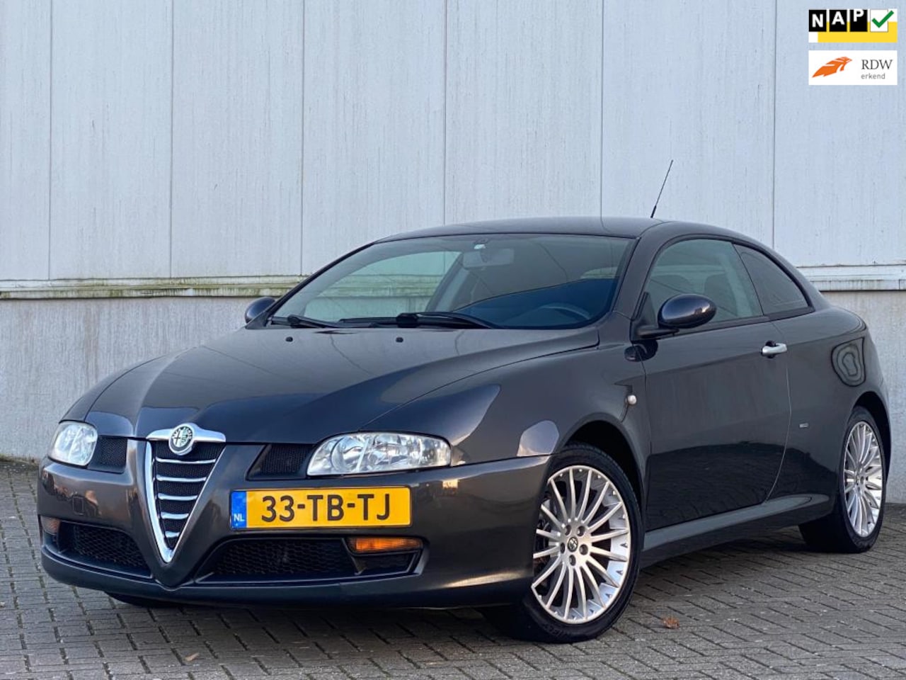 Alfa Romeo GT - 1.8 T.Spark Collezione NAP I AIRCO I NAVI I LMV I APK - AutoWereld.nl