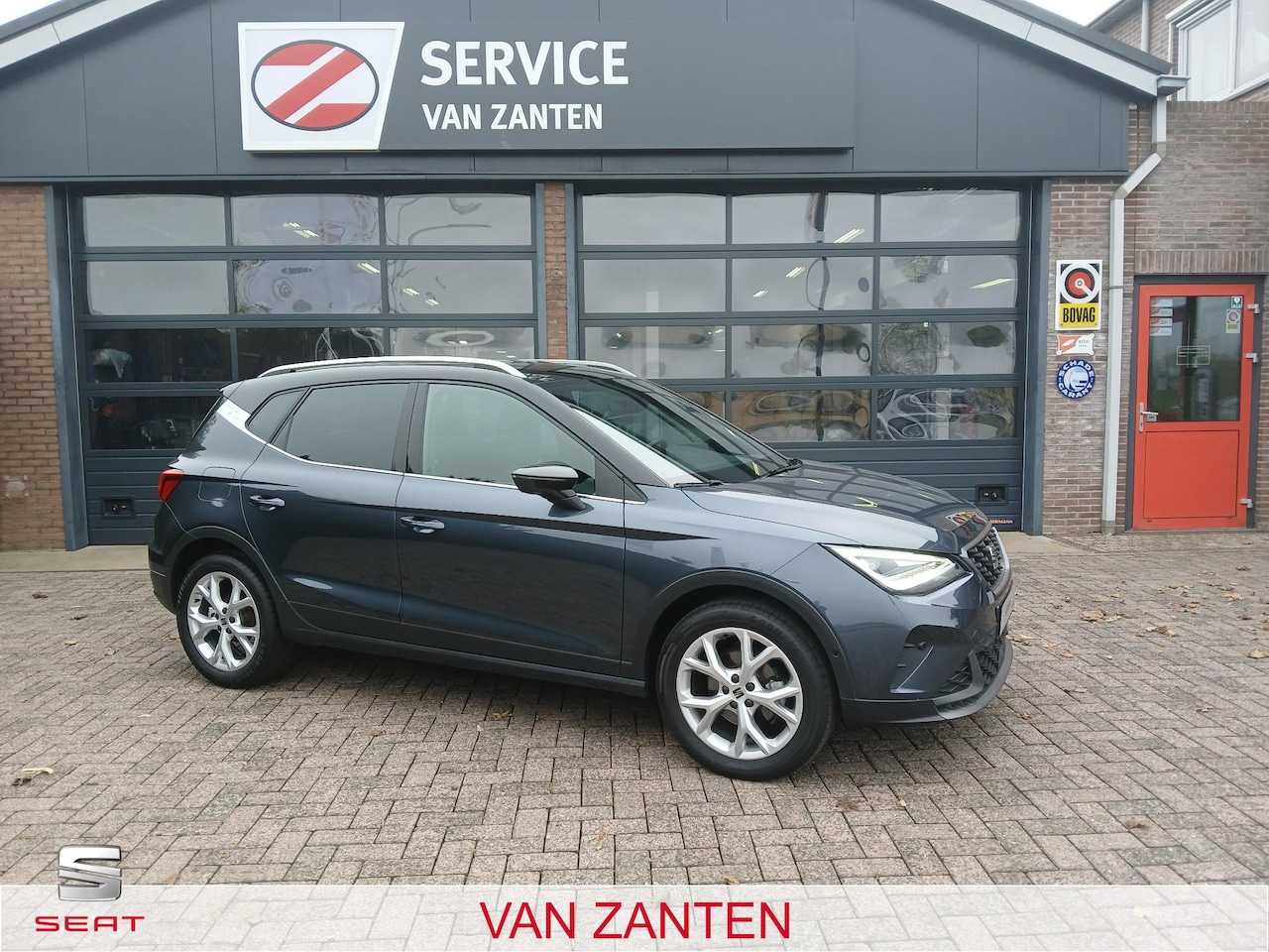 Seat Arona - 1.0 TSI FR Business Connect + Navigatie + Camera + LED etc. etc. - AutoWereld.nl