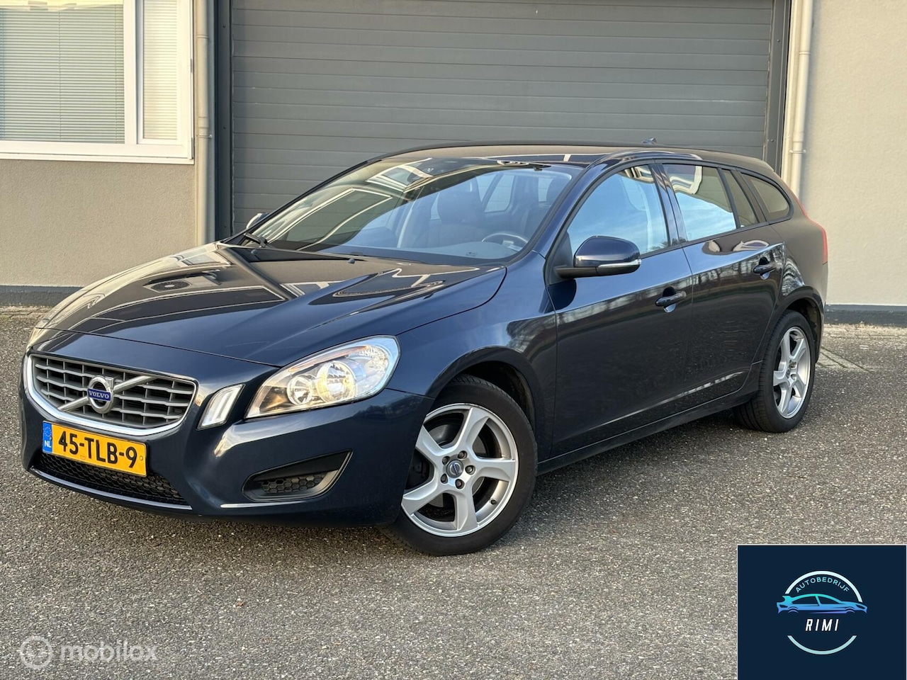 Volvo V60 - 1.6 T3/Navi/ parkeersensoren - AutoWereld.nl