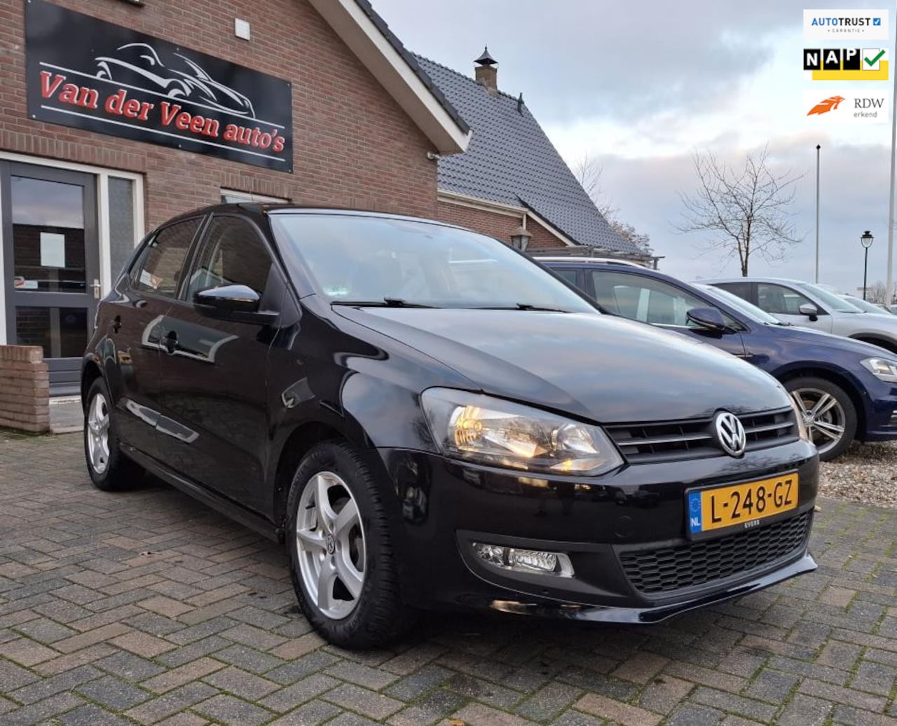 Volkswagen Polo - 1.2 Easyline. D-riem reeds vervangen, volledig onderhouden. Carplay, centrale deurverg, ai - AutoWereld.nl