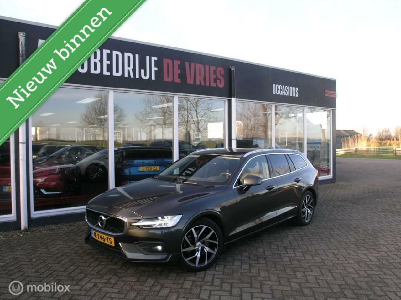 Volvo V60 - 2.0 B4 Momentum HK-Sound/Memory/Leder/18Inch/Trekhaak - AutoWereld.nl