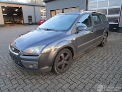 Ford Focus Wagon - 2.0-16V Rally Edition