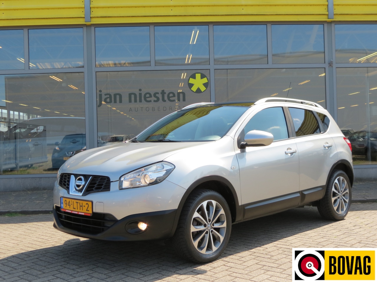 Nissan Qashqai - 1.6 Connect Edition | Panoramadak | Rijklaarprijs incl. 6 maanden garantie, beurt en nieuw - AutoWereld.nl