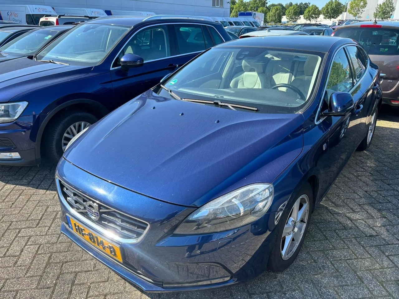 Volvo V40 - 2.0 D2 Ocean Race Business 2.0 D2 Ocean Race Business - AutoWereld.nl