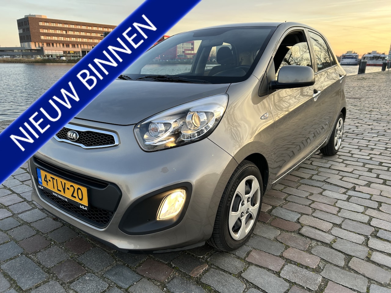 Kia Picanto - 1.2 CVVT BusinessLine 5 deurs airco apk - AutoWereld.nl