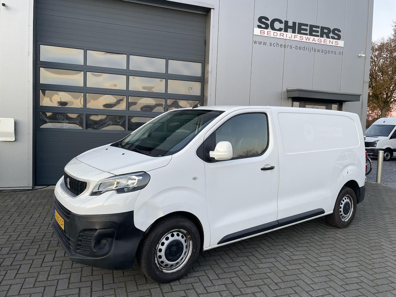 Peugeot Expert - 2.0 BlueHDI 120PK airco - AutoWereld.nl