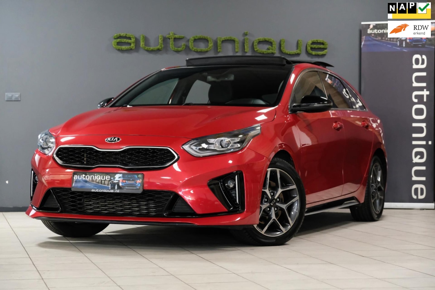 Kia Pro cee'd - 1.5 T-GDi GT Line **PANORAMADAK** Navi/Camera |Stuur+Stoelverwarming| - AutoWereld.nl