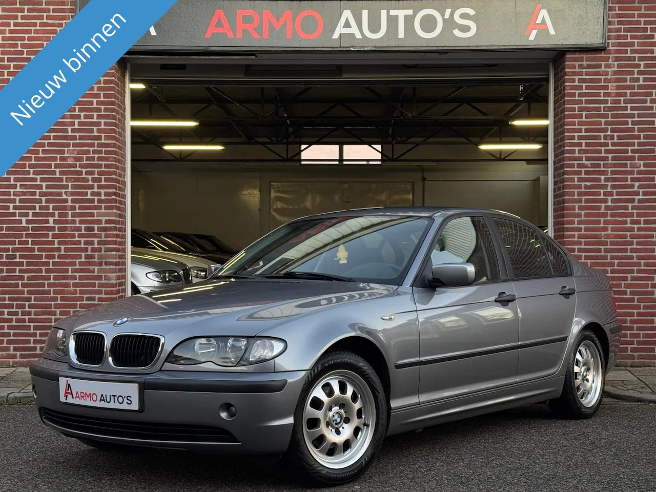 BMW 3-serie - 316I Black&Silver II | Airco | Cruise | Navi - AutoWereld.nl