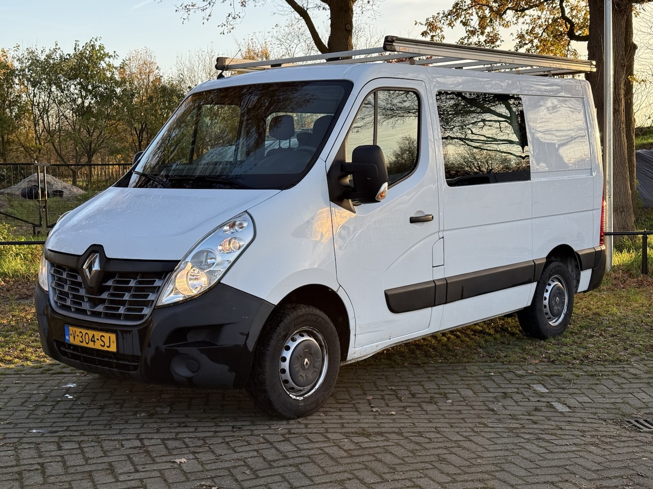 Renault Master - T33 2.3 dC / Navigatie / 6 Pers / Camera / - AutoWereld.nl