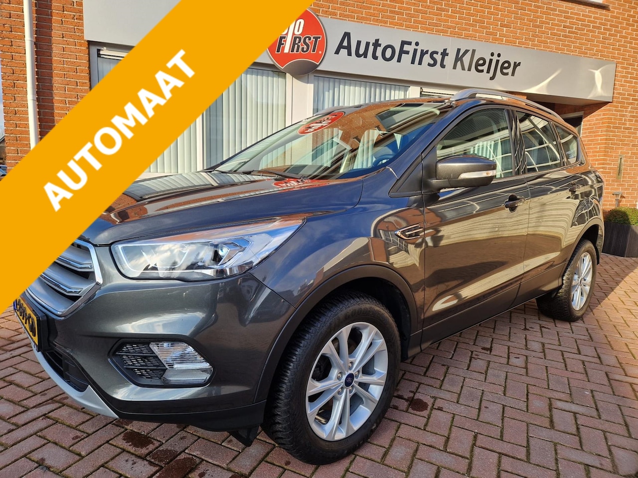 Ford Kuga - 1.5 EcoBoost 150PK 2WD Titanium Automaat Trekhaak - AutoWereld.nl