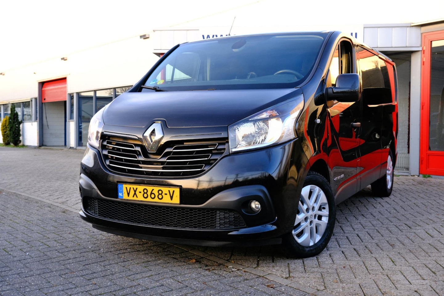 Renault Trafic - 1.6 dCi DC120pkT29 L2H1 Turbo2 Energy 5-pers Navi|Airco|LMV|Cam - AutoWereld.nl