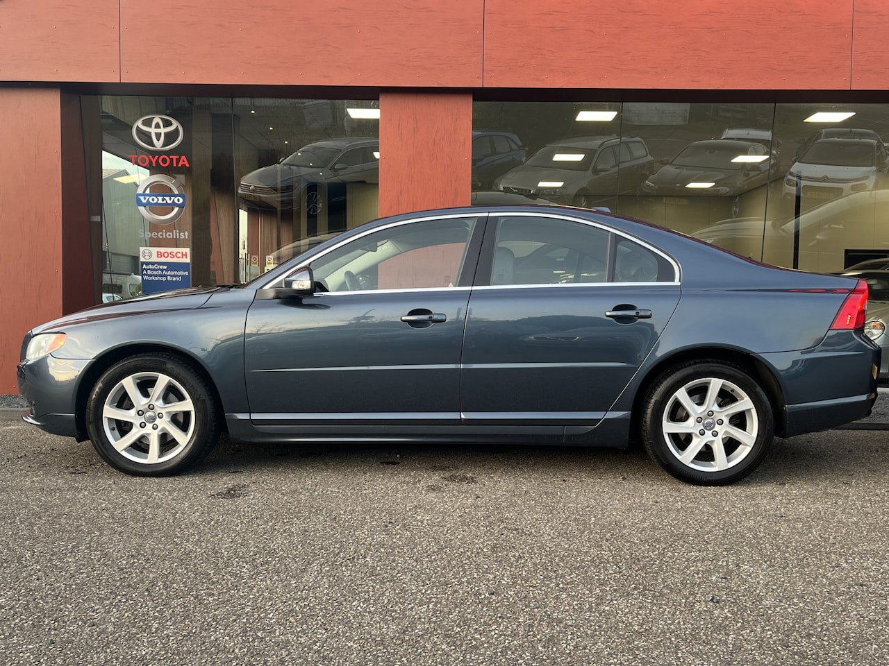 Volvo S80 - 3.2 SUMMUM AUT YOUNGTIMER | LEER | NAV | DVD | SCHUIF-KANTELDAK | KEYLESS - AutoWereld.nl