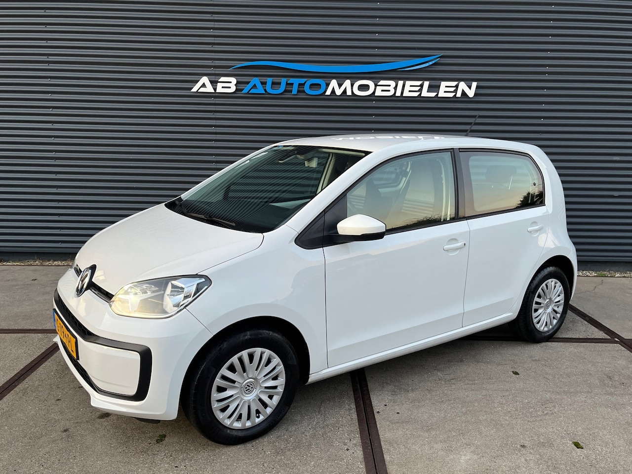 Volkswagen Up! - 1.0 BMT move up! 5 DEURS/ BLUETOOTH/ LED VERL - AutoWereld.nl