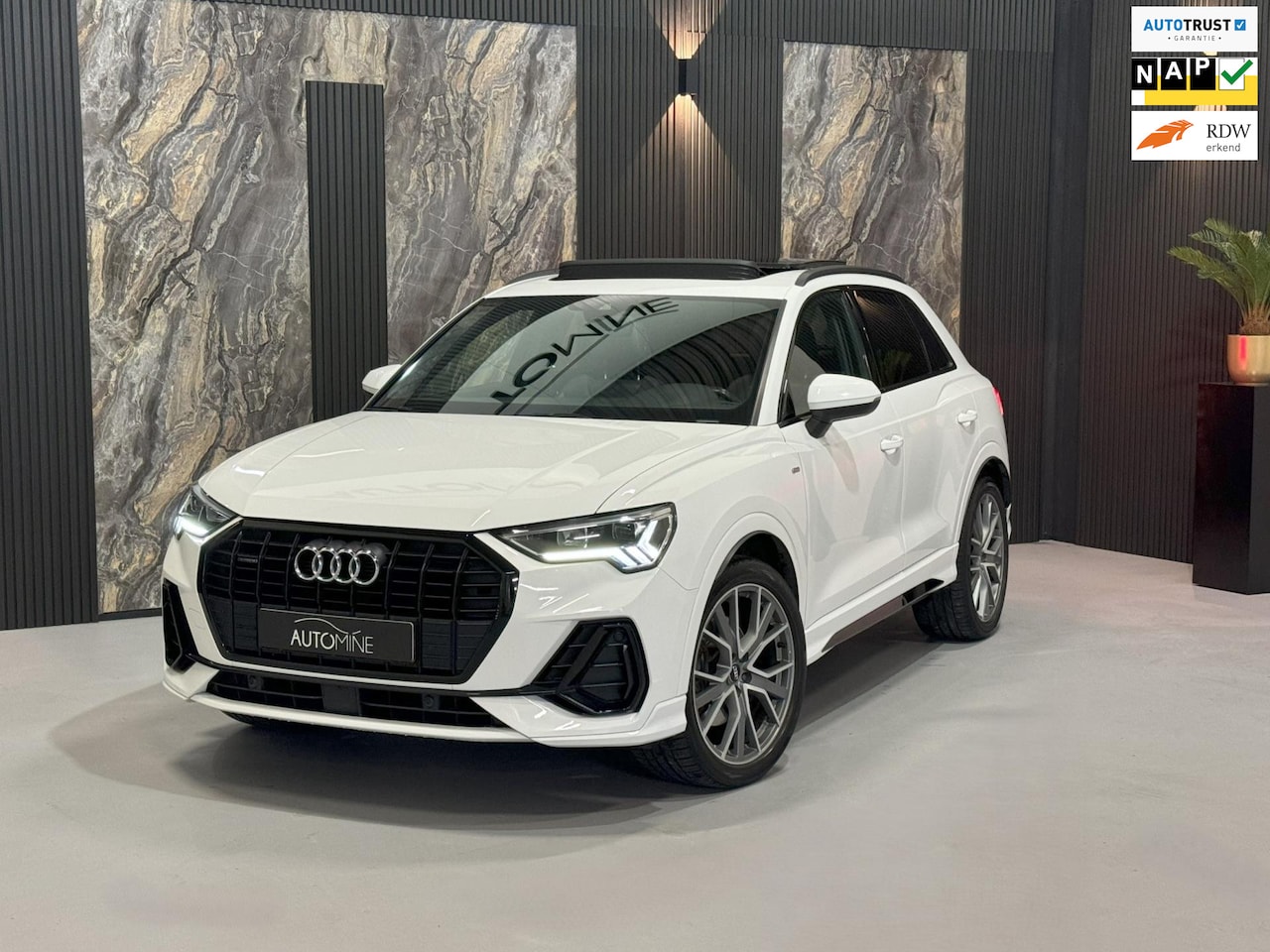 Audi Q3 - 45 TFSI Quattro Ed One 3x S-Line|PANO|MATRIX|MEMORY - AutoWereld.nl