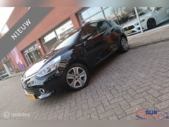 Renault Clio Estate - 0.9 TCe Night&Day Airco Navi Cruise cont