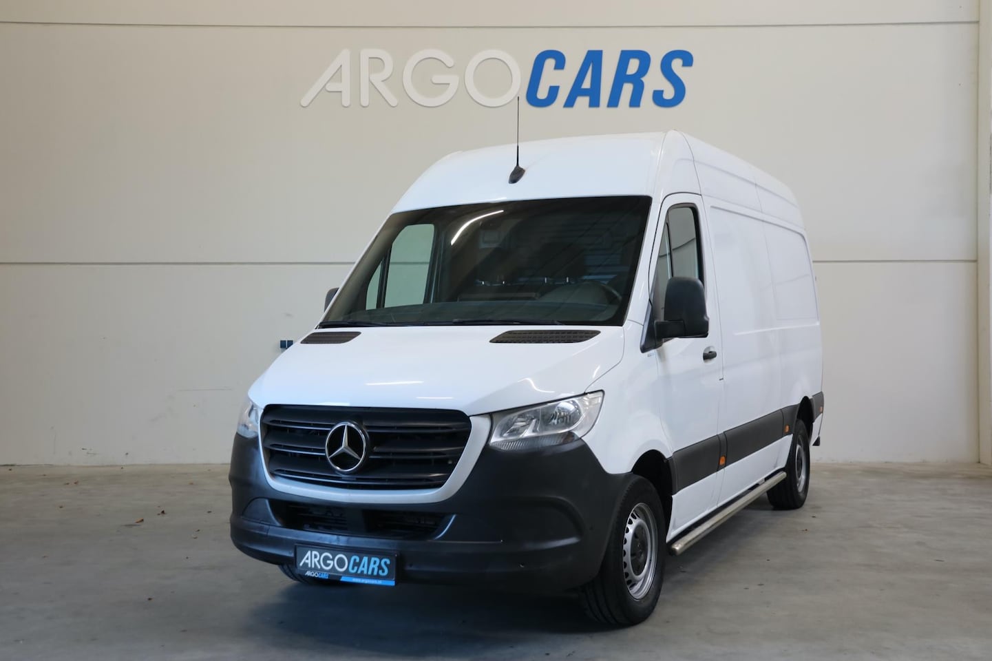 Mercedes-Benz Sprinter - 311 CDI AUTOMAAT L2/H2 CAMERA MBUX NAVI CLIMA TREKHAAK LEASE v/a € 172,- p.m. Inruil mogel - AutoWereld.nl