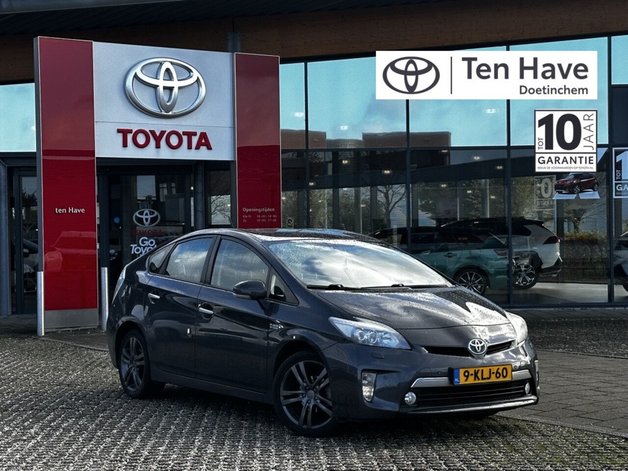 Toyota Prius - 1.8  Plug-in Dynamic Business 1.8 Plug-in Dynamic Business - AutoWereld.nl