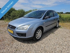 Ford Focus - 1.6-16V Trend