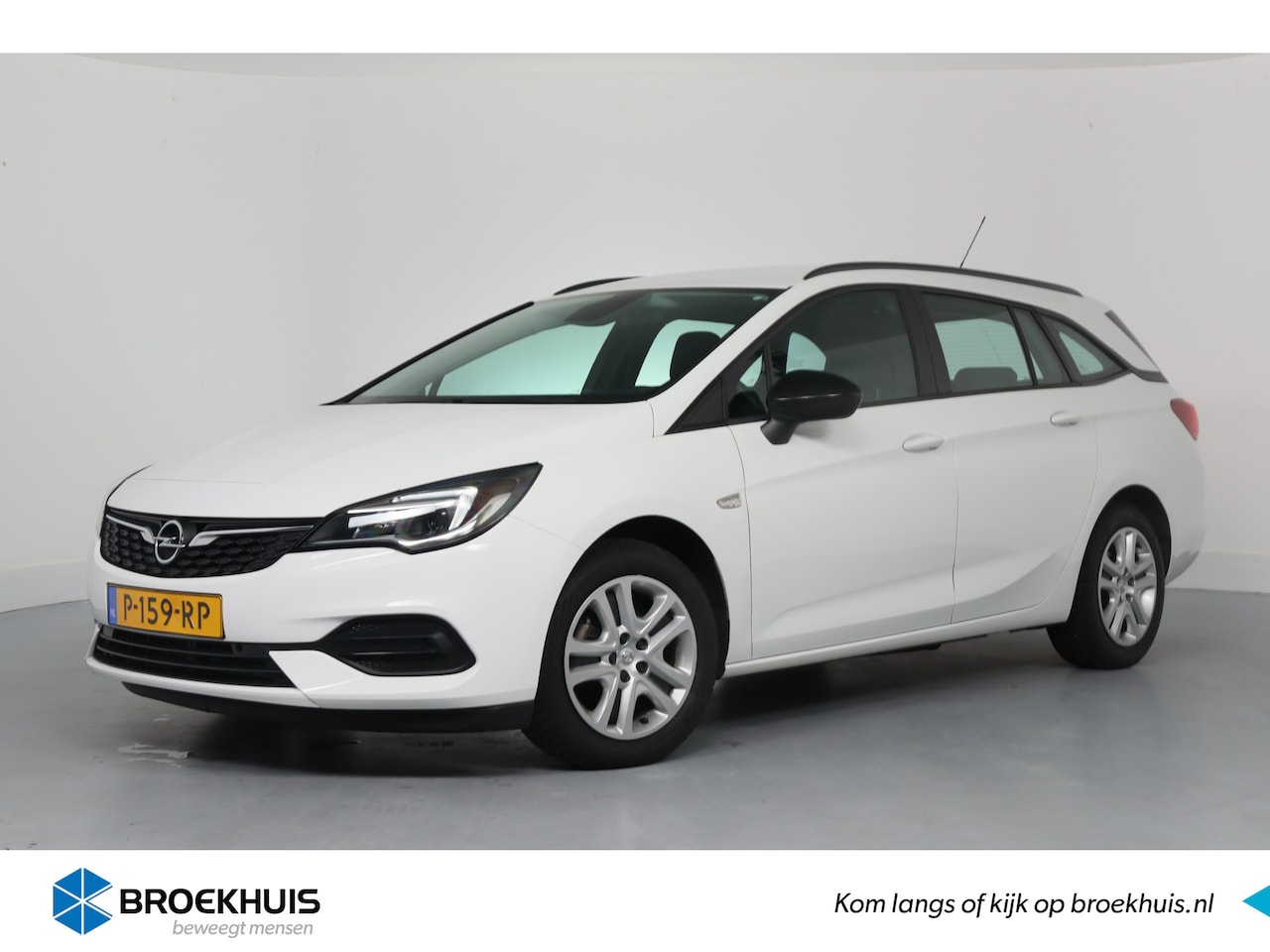 Opel Astra Sports Tourer - 1.2 Edition | Dealer Onderhouden! | Trekhaak | Navi By App | Cruise Control | Parkeersenso - AutoWereld.nl