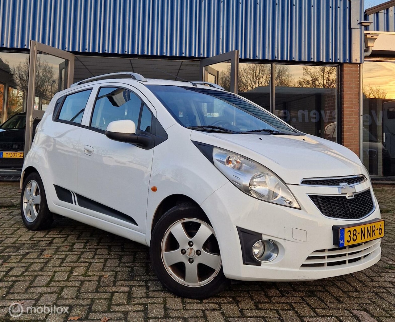 Chevrolet Spark - 1.0 16V LS 1.0 16V LS - AutoWereld.nl