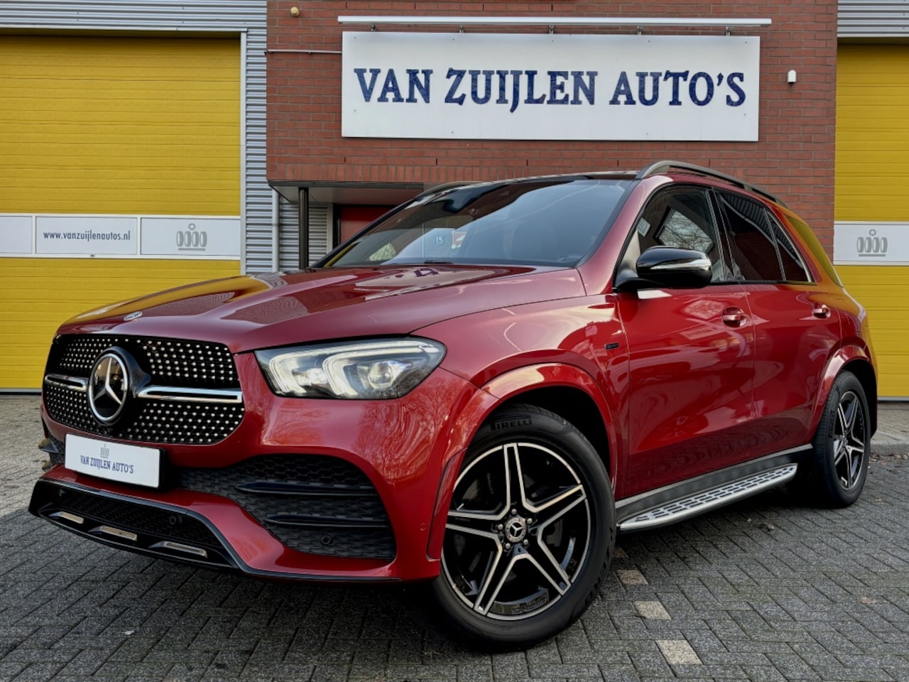 Mercedes-Benz GLE-Klasse - 350e 4M AMG Night Pano Burmester Distronic Memory 360° - AutoWereld.nl