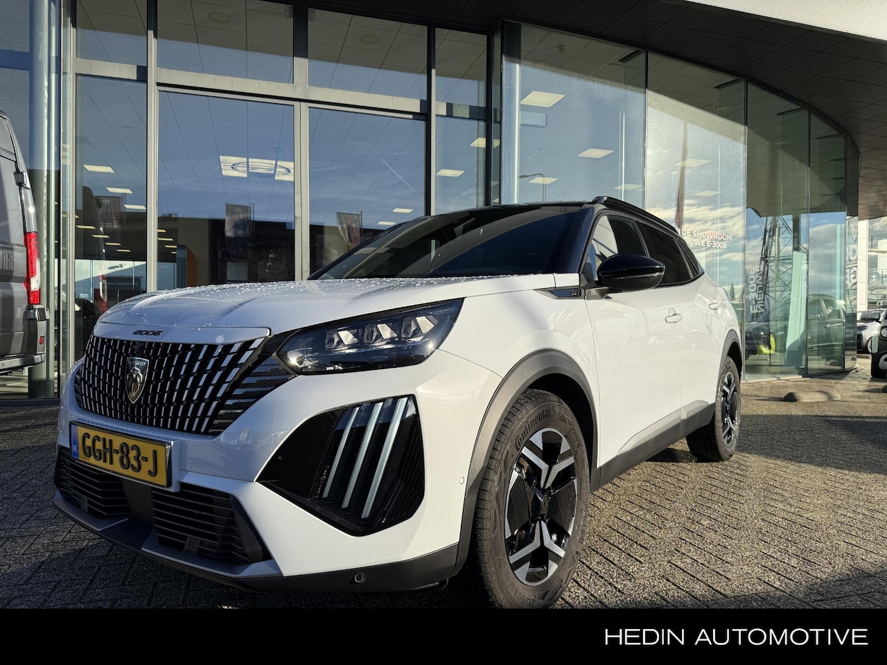 Peugeot 2008 - 1.2 Hybrid 136 GT Automaat | Camera | Navigatie | Adaptive cruise control | Apple carplay/ - AutoWereld.nl