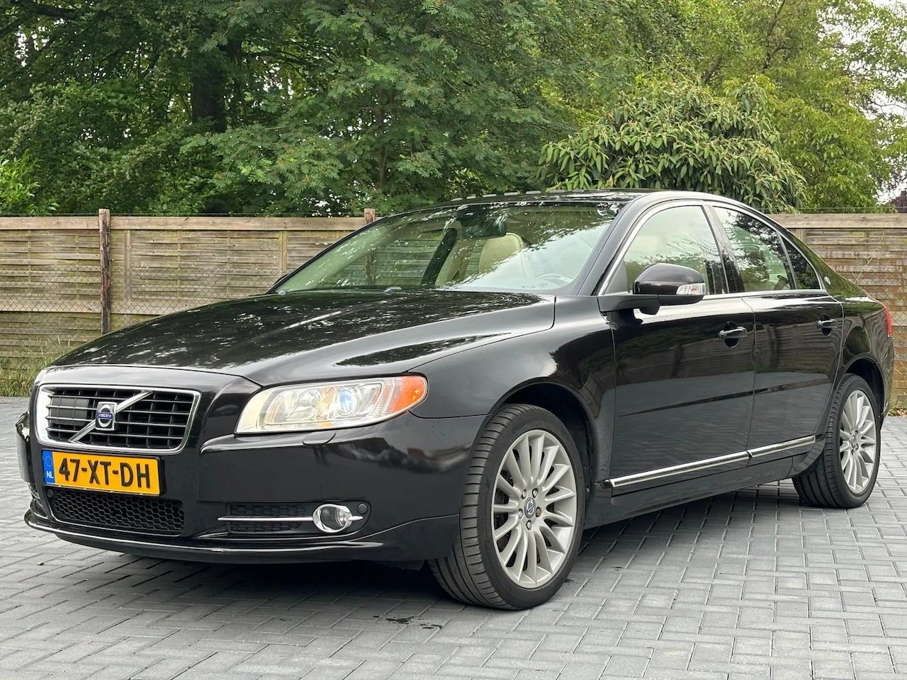 Volvo S80 - 2.4 D5 AWD Executive 2.4 D5 AWD Executive - AutoWereld.nl